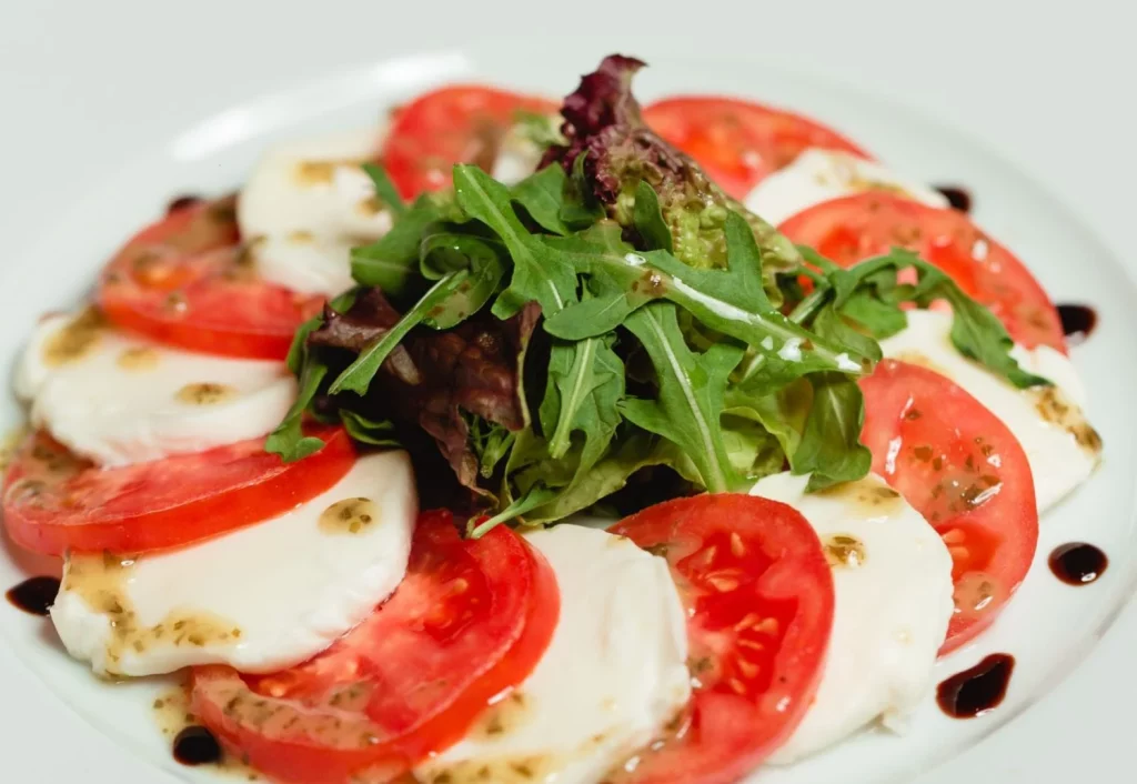 Cómo preparar la ensalada caprese