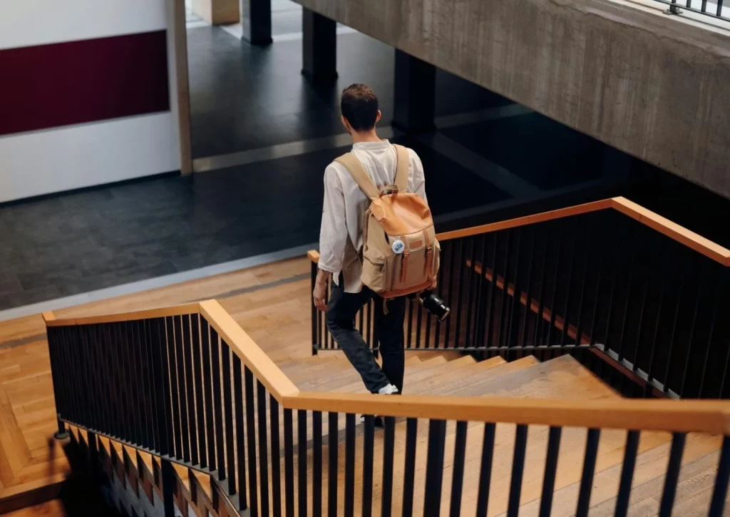 Conoce cuál es el “ejercicio invisible” que fortalece tu corazón y que no te quitará mucho tiempo al día 9 Moncloa El corazón agradece la constancia, no la perfección