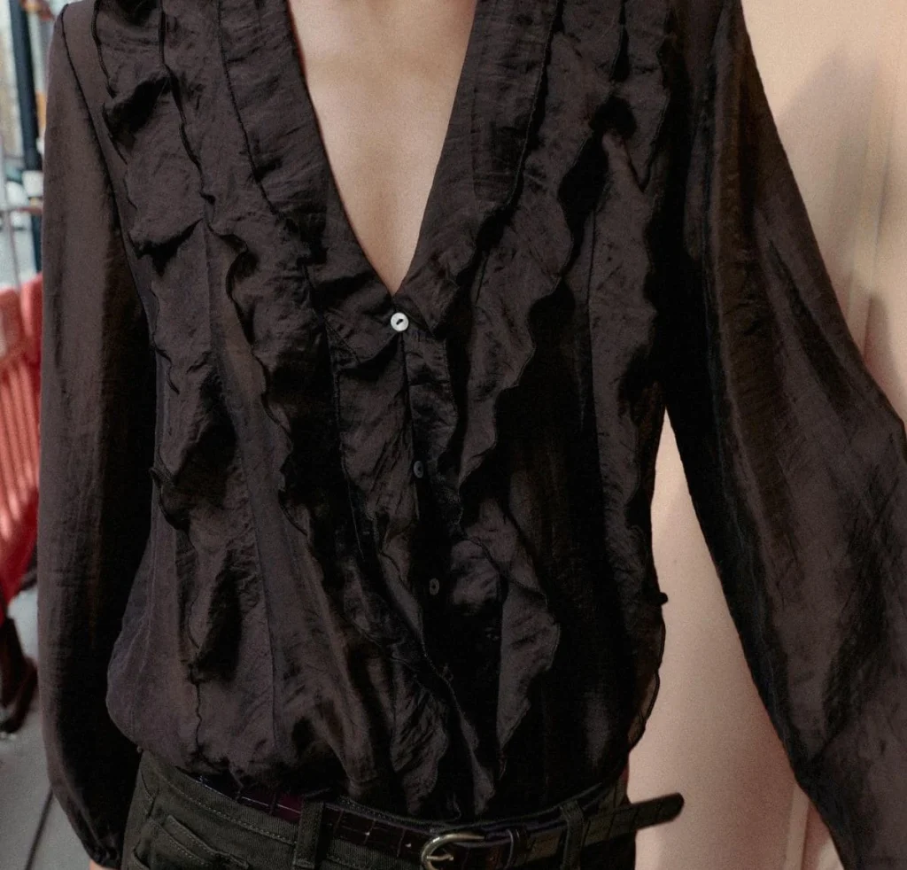 Blusa con volantes de Zara