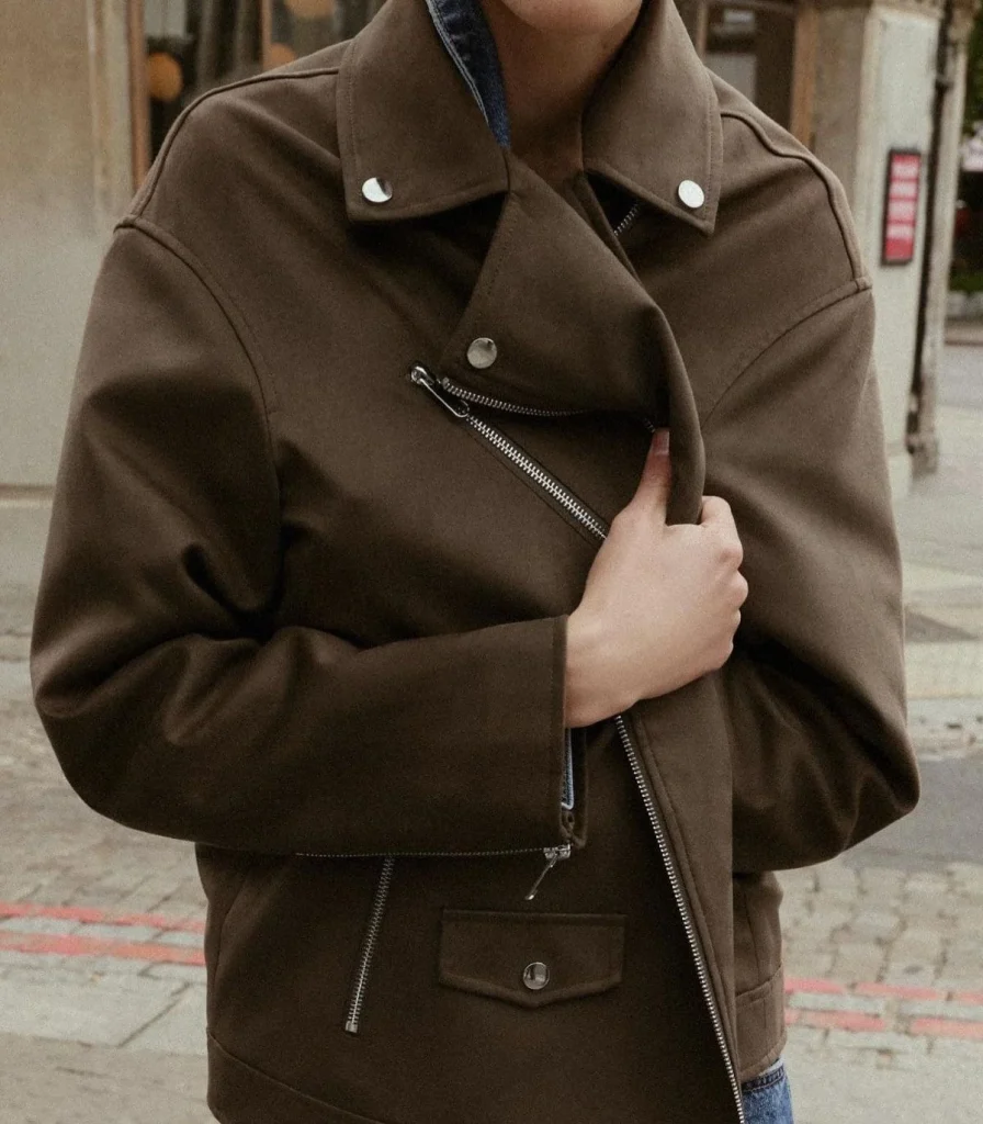 Cazadora biker efecto ante de Zara