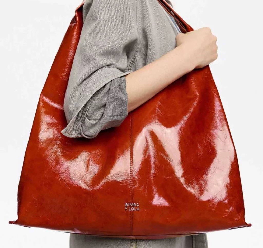 Bolso Paper Bikini maxi piel naranja quemado de Bimba y Lola