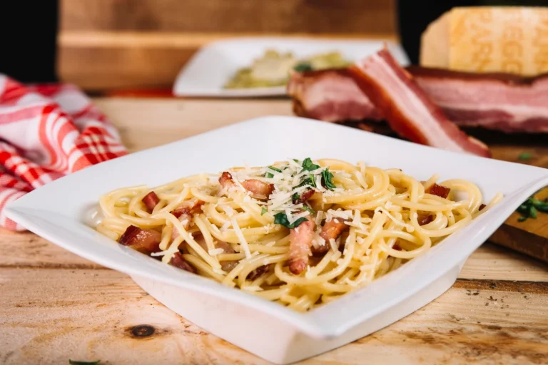 El truco definitivo para hacer la carbonara como en Roma