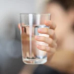 Dr. Diego Maestre (47) nutricionista: “Tras el ejercicio beber agua no basta, estas 5 recetas te aseguran una hidratación completa”