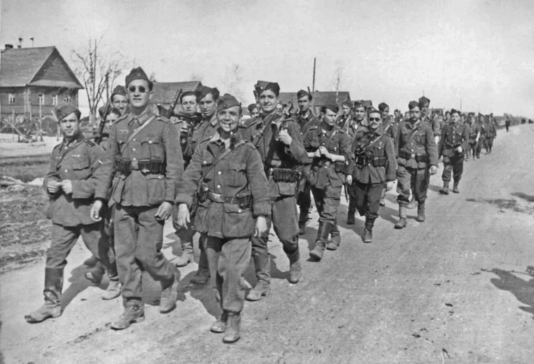 El día que Franco usó a la División Azul como moneda de cambio para que Hitler no invadiera España