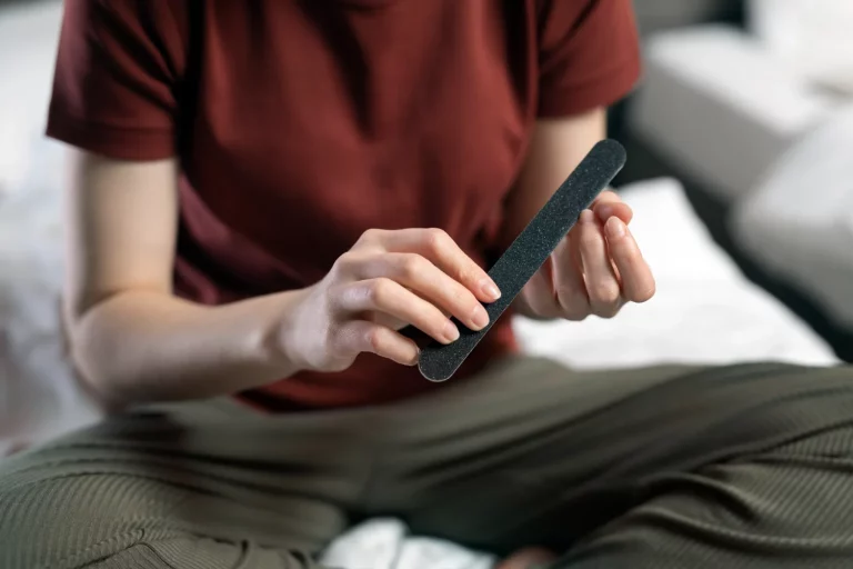 El verdadero motivo por el que deberías apagar tu móvil una vez a la semana: nada que ver con “dejarlo descansar”