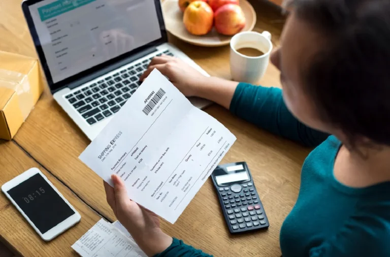 Cómo adaptar tu negocio a la nueva ley VeriFactu de la AEAT: elige el software TPV correcto