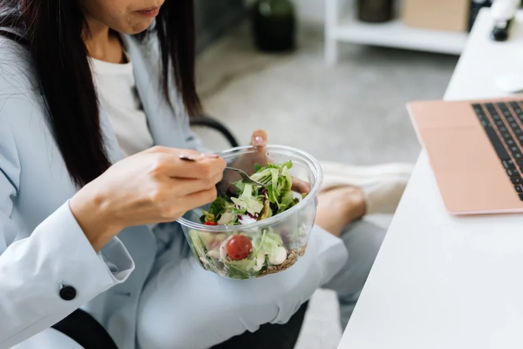 Lo que comes también alimenta tu piel: la dieta es clave