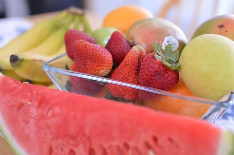 "Dejad de poner la fruta en el cajón de abajo de la nevera, la estáis pudriendo más rápido", sentencia la nutricionista Clara Valdés (41)