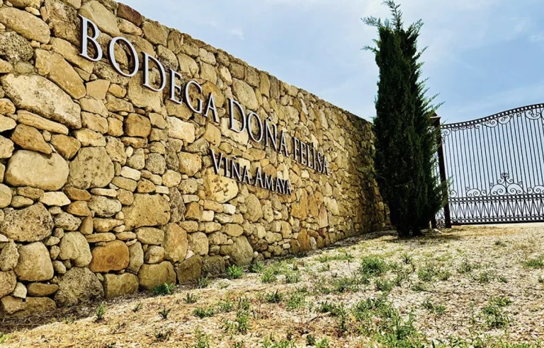 Bodega Doña Felisa: Innovación y tradición en una bodega valorada como uno de los mejores planes en Andalucía