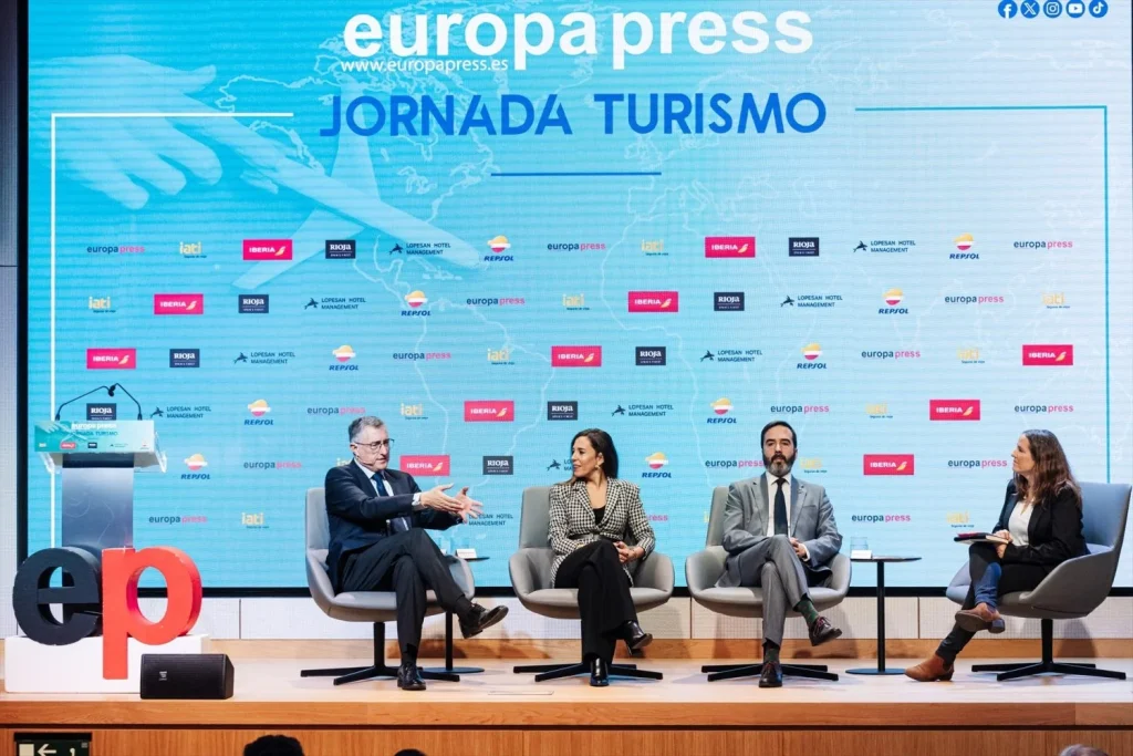 EuropaPress 5636049 i d consejero medio ambiente turismo gobierno aragon manuel blasco Moncloa
