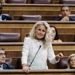 El PSOE se cansa de Ayuso y busca que Feijóo controle a la líder madrileña