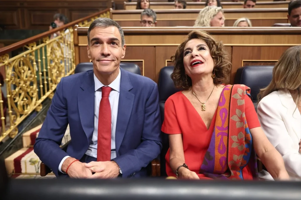 EuropaPress 7011783 presidente gobierno pedro sanchez vicepresidenta primera ministra hacienda Moncloa