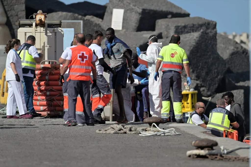 Del "que te vote Txapote" al "que te vote Mohamed": nueva política migratoria del PP 3 Moncloa EuropaPress 7026629 efectivos emergencias atienden personas muelle restinga municipio pinar 14 Moncloa