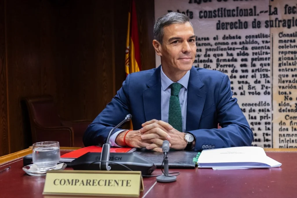 El PP ve a Sánchez sin respuestas ante la corrupción del PSOE tras pasar por el Senado 1 Moncloa EuropaPress 7066051 presidente gobierno pedro sanchez llegada comision investigacion caso koldo Moncloa