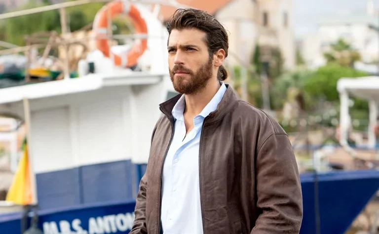 El apuesto actor turco Can Yaman rueda su primera serie en español