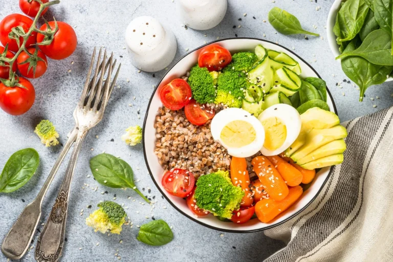 “8 alimentos que necesitas en la dieta para prevenir enfermedades”: Dra. Ricarda Moreno (39), nutricionista, revela cómo y cuándo integrarlos