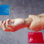 ¿Compresas frías o calientes?: “Cada lesión es diferente, si usas el método equivocado podrías causar daños irreversibles”, explica el Dr. Julián Alcalá (42), traumatólogo