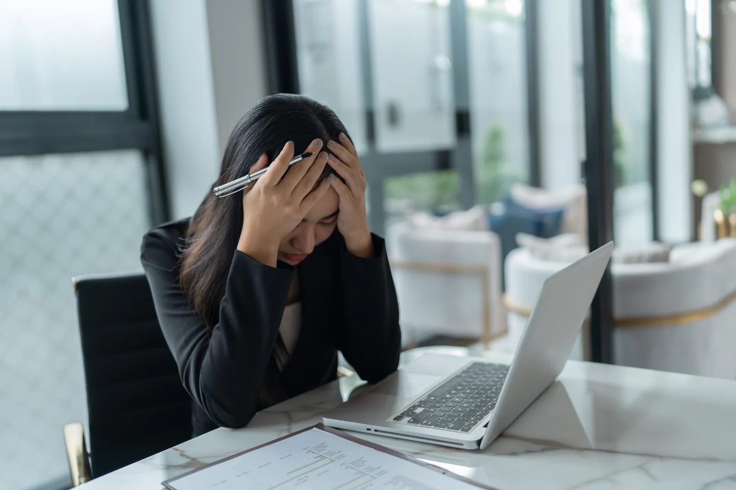 “Olvídate del estrés laboral en 60 segundos”: Marian Diez (29), psicóloga, revela el método eficaz para disminuir la presión al instante