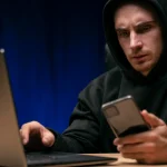 Ing. Luis Hernández (42), experto en fraude digital, confesa: «El 78% de estafas en 2025 vienen por suplantación de identidad bancaria; si recibes este SMS huye ya»