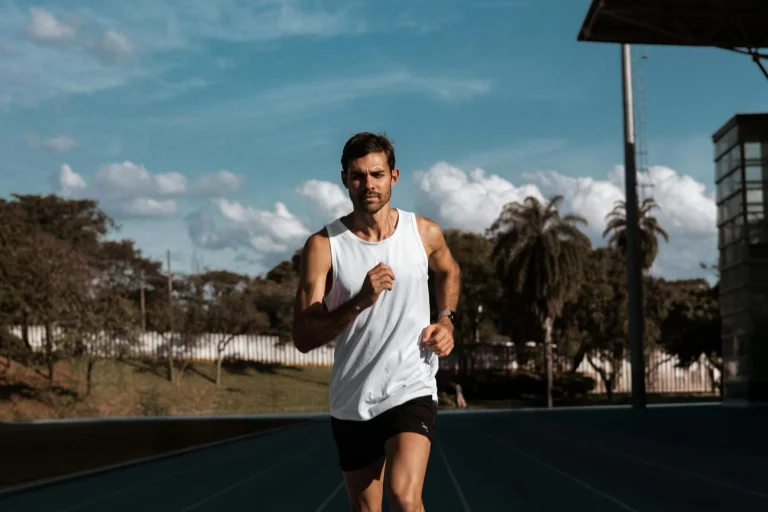 “Hacer cardio es una pérdida de tiempo”: Dra. Estela Sánchez (29), endocrinóloga, revela 10 reglas de oro para perder peso sin tantas complicaciones