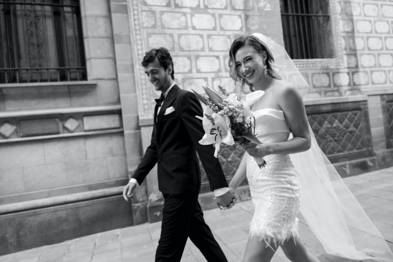 Aleksandra Budnik, la artesanía emocional que transforma cada vestido de novia en una obra de arte en Barcelona