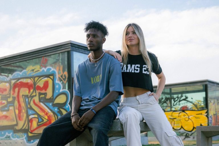 Diseño, funcionalidad y estilo, RAMS 23 presenta su colección de ropa casual universitaria para hombre, mujer y niño