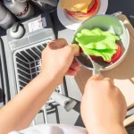Sonia Moreno (35), cajera de Lidl: “La Navidad llega antes con esta cocina de juguete unisex que trae más de 20 accesorios para horas de diversión”