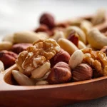 Dr. Miguel Torres (45), médico internista: “El magnesio es clave para la salud y con estos 10 alimentos lo consigues sin gastar en farmacias”
