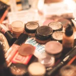 “Renueva tu maquillaje para Navidad con el Calendario de Adviento de Mercadona”: Perla Moreno (29), cosmetóloga, aconseja cómo aprovechar cada producto