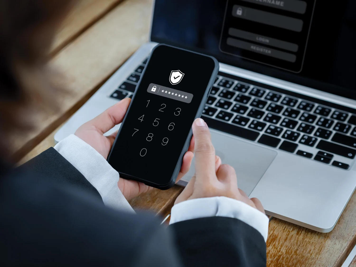 Así funcionan las empresas invisibles que comercian con tu privacidad en la era de las redes sociales. Fuente: Freepik 
