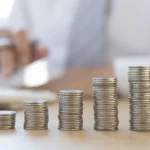 “Estás en la mejor temporada para pedir un aumento de sueldo”: Rebecca García (43), gerente de RR. HH. , explica 5 pasos para lograrlo con éxito