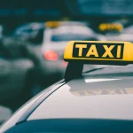 Ricardo Sanz (56), taxista de Atocha, avisa: «Si el taxímetro empieza con esta cifra, bájate en marcha. Te van a llevar por el camino largo y caro