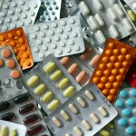 “Las vitaminas que te compras en la farmacia te las has estado tomando mal”: Dr. Alejandro Aponte (31), nutricionista, explica cómo tomarlas correctamente