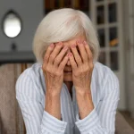 Si olvidas esto mas de una vez al mes, tienes que ir al médico inmediatamente, el alzhéimer llega en 18 meses, neurólogo alerta sobre el síntoma que tienes que atender ahora mismo