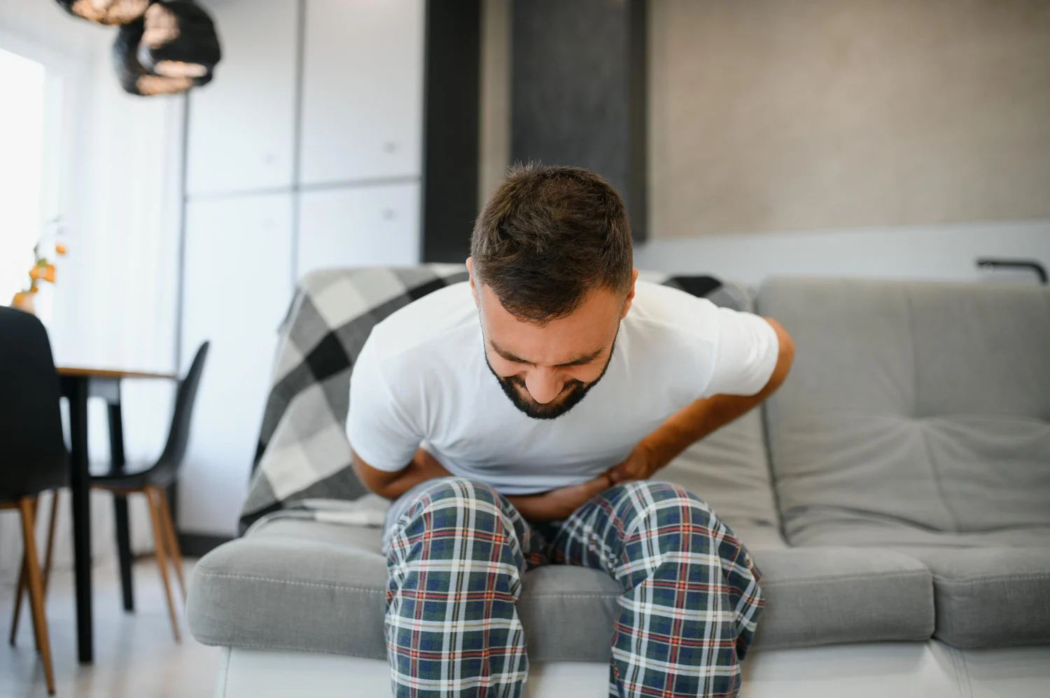 Dr. Javier Torres (55), urólogo: 