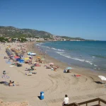 El paraíso inesperado: a 1 hora de Valencia se encuentran las playas que solo se disfrutan en diciembre (y no es mentira)