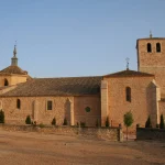 A menos de 90 minutos de Madrid está el pueblo medieval que se convierte en Belén viviente cada Navidad