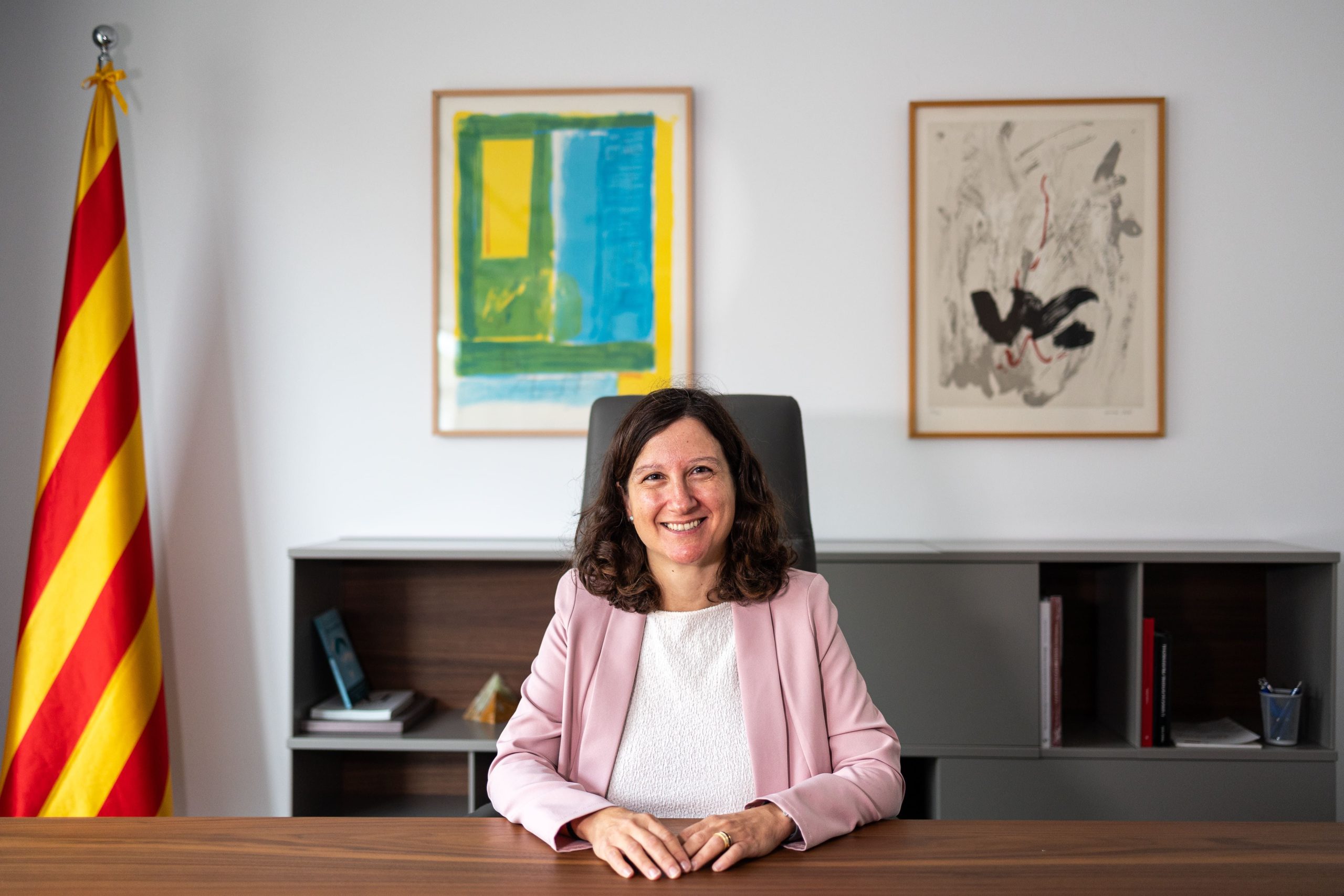 La Dra. María José Guerrero Torres, primera mujer presidenta del COEC 1 Moncloa Dra Mara Jos Guerrero presidenta del COEC scaled Moncloa