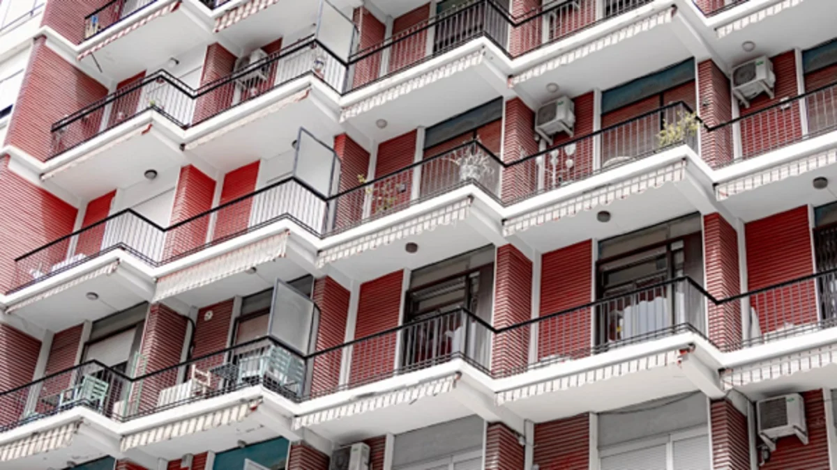 Edificio con balcones. Unsplash
