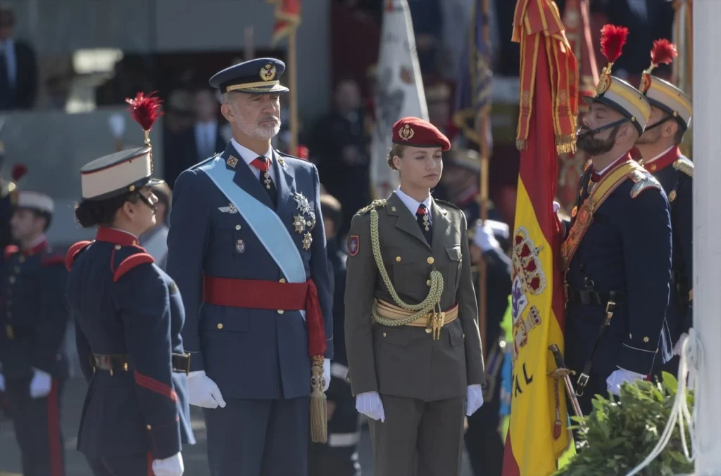 EuropaPress 5500736 princesa asturias leonor rey felipe vi desfile 12 octubre dia fiesta Moncloa