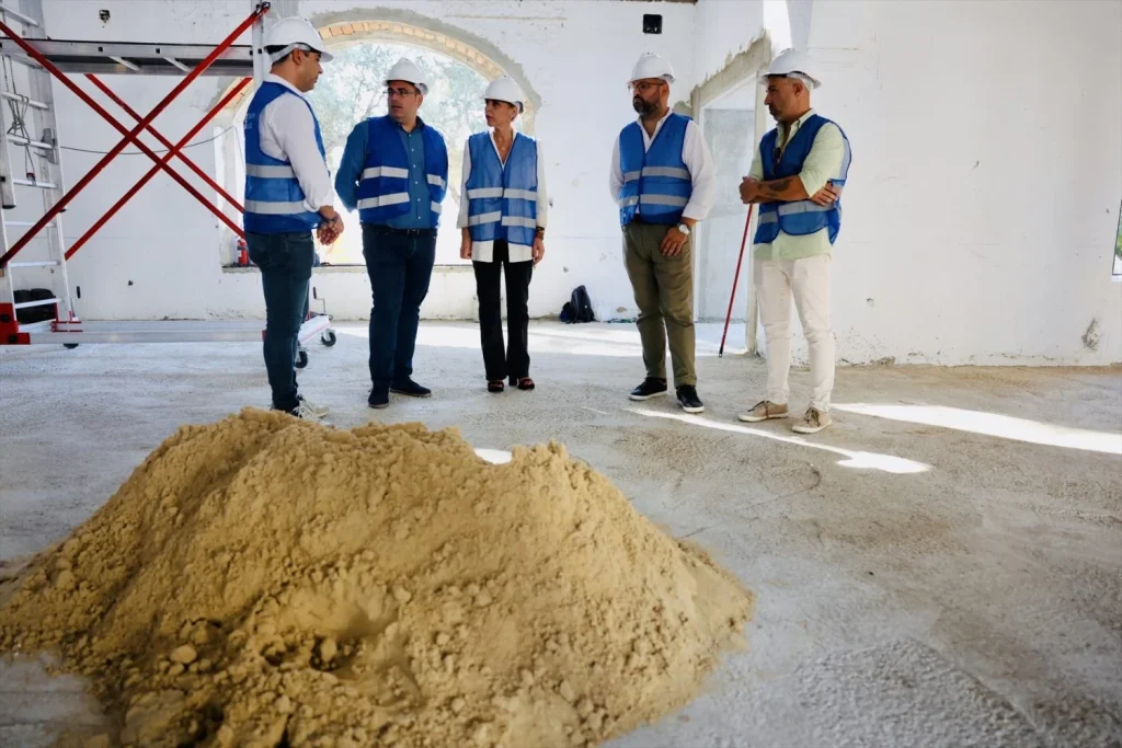 EuropaPress 7049777 presidenta diputacion cadiz almudena martinez responsable area cooperacion Moncloa