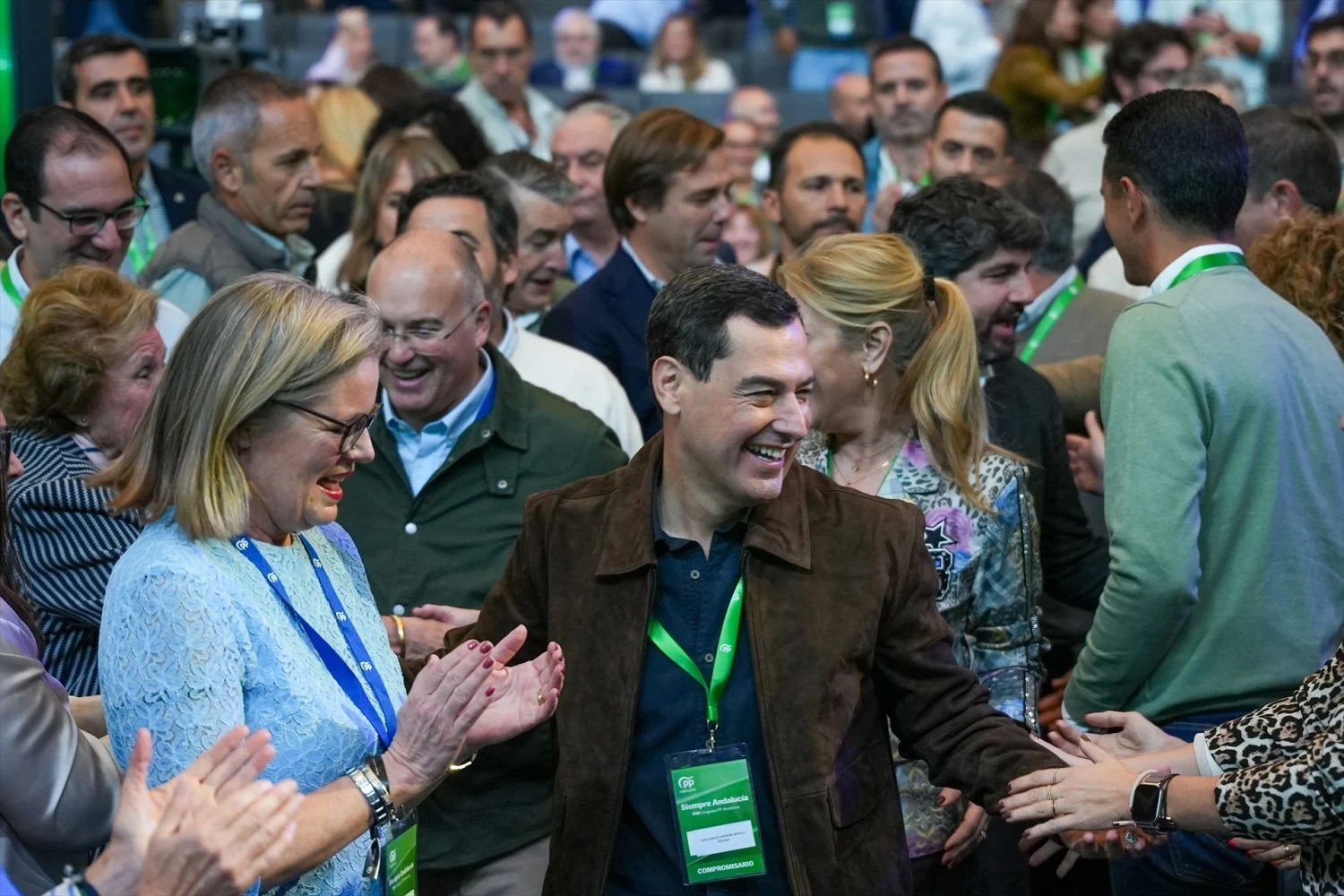 Feijóo defiende el 'Moreno gobierno solitario' en Andalucía ante la presión de Vox 1 Moncloa Andalucía PP