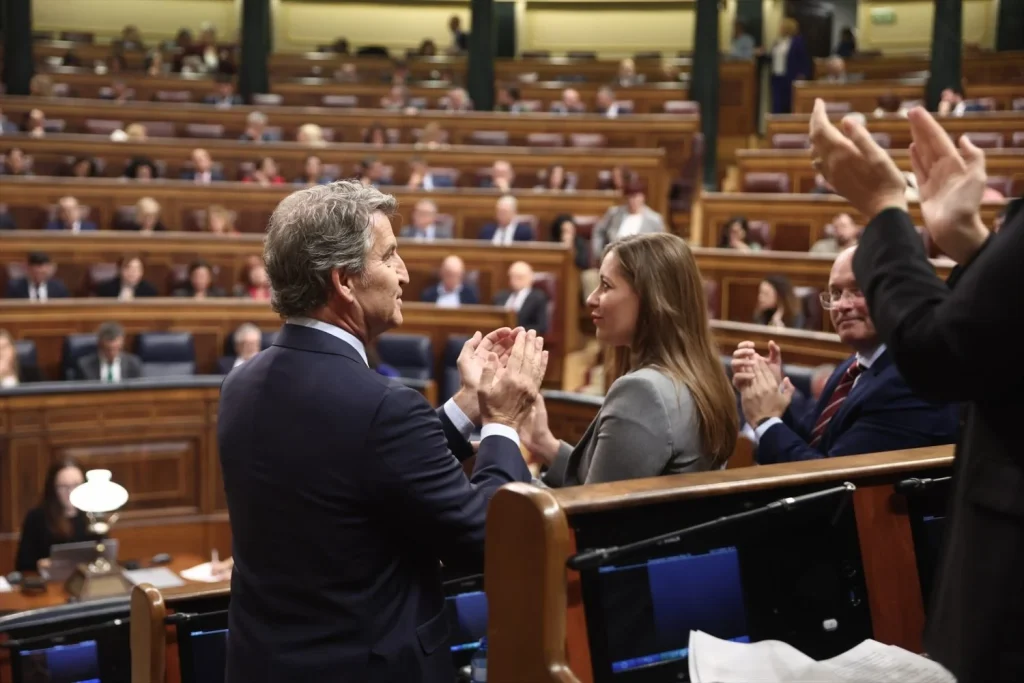 Feijóo a Sánchez: "Llegado el día, yo no le voy a amnistiar, ni a usted, ni a los suyos" 1 Moncloa EuropaPress 7095252 presidente partido popular alberto nunez feijoo sesion control gobierno Moncloa