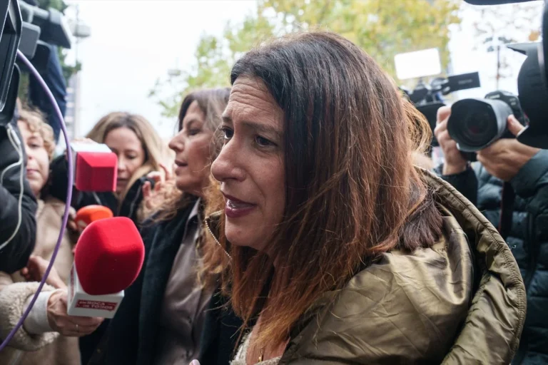 Leire Díez, la ‘fontanera’ del PSOE, pide anular sus audios pero el juez los escucha antes de decidir
