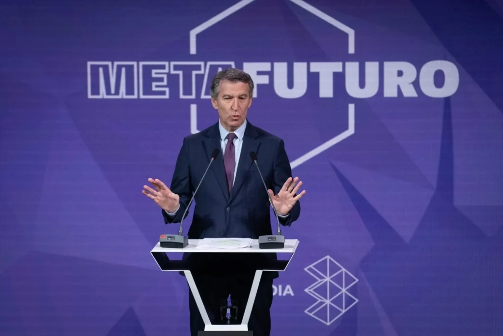 EuropaPress 7107806 presidente partido popular alberto nunez feijoo interviene foro metafuturo Moncloa