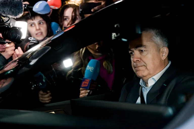 El Supremo busca 4,6 millones de euros en comisiones de Santos Cerdán