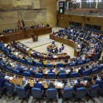 La Asamblea de Madrid cierra el curso con 29 leyes: rebajas fiscales y 18.000 viviendas protegidas