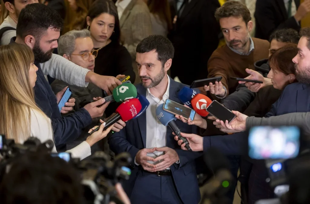 Pablo Bustinduy, ministro de Consumo: "La vivienda es un derecho secuestrado" 2 Moncloa EuropaPress 7122316 ministro consumo pablo bustinduy desayuno informativo organizado europa Moncloa