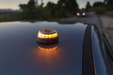 123tinta.es analiza la nueva norma de la DGT: luz V-16 conectada obligatoria desde el día 1 de enero 2026 1 Moncloa Imagen2 1 Moncloa