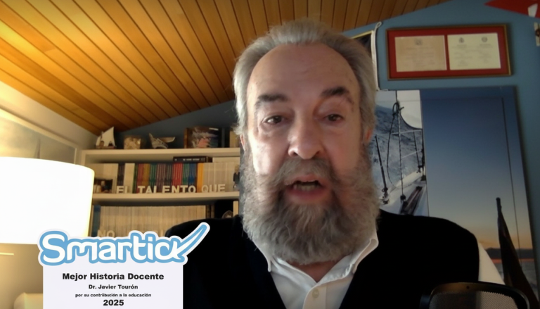 Javier Tourón, referente en Altas Capacidades en España, recibe el Premio Smartick 2025
